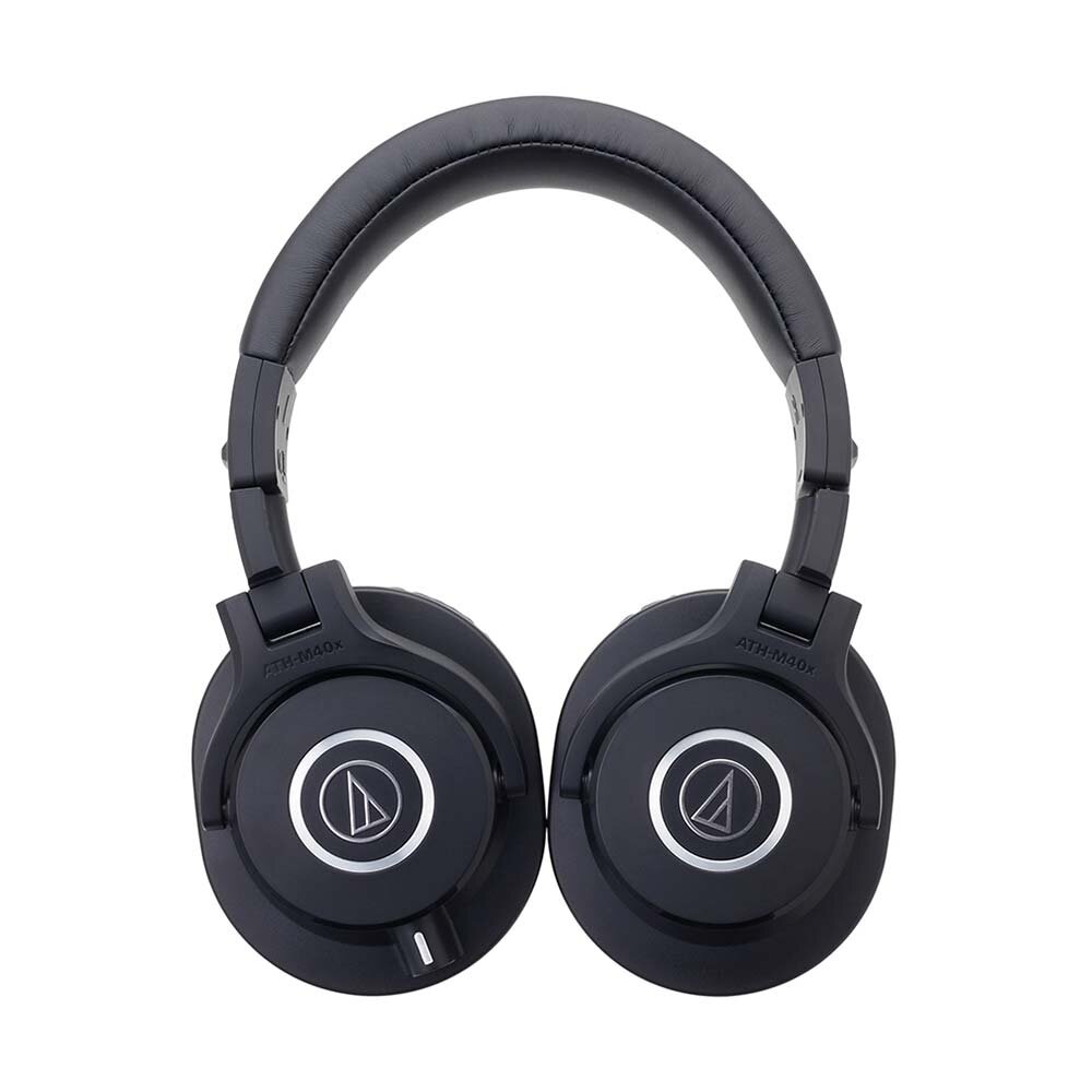 イヤカップの向きを変えたメーカーの外観写真。 写真:audio-technica。