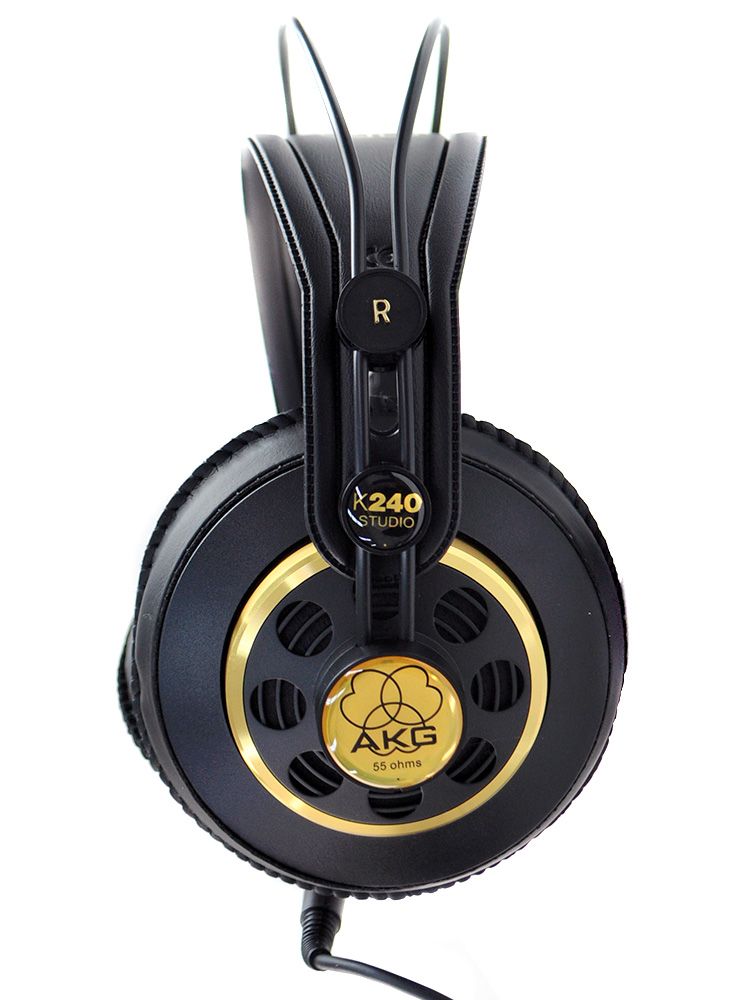 右側から見た本体。K240 STUDIOと55 ohmsの表示が見えます。 写真：サウンドハウス掲載商品素材。