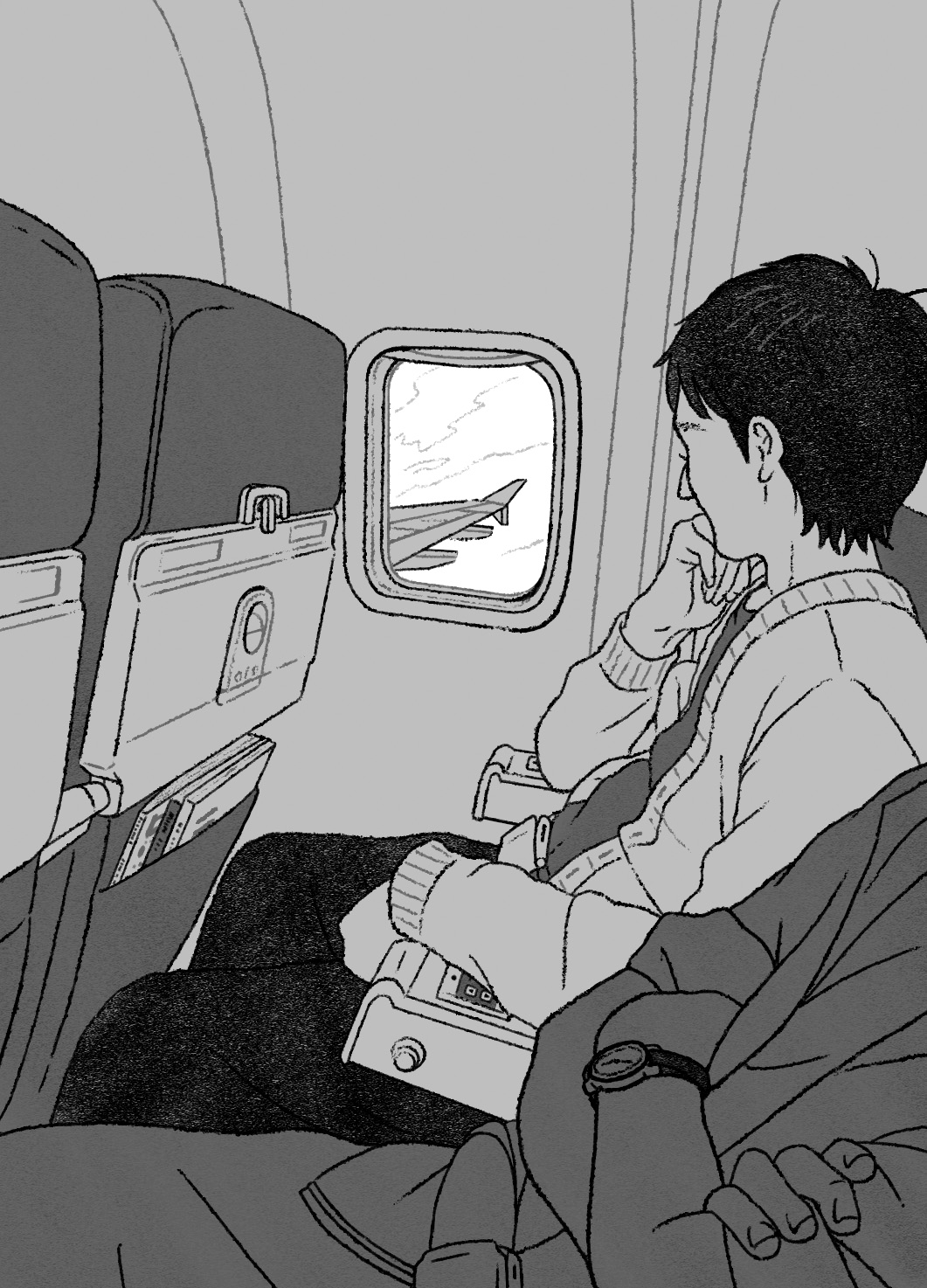 飛行機の座席に座る人物を描いた、公式発表掲載のモノクロ挿絵。